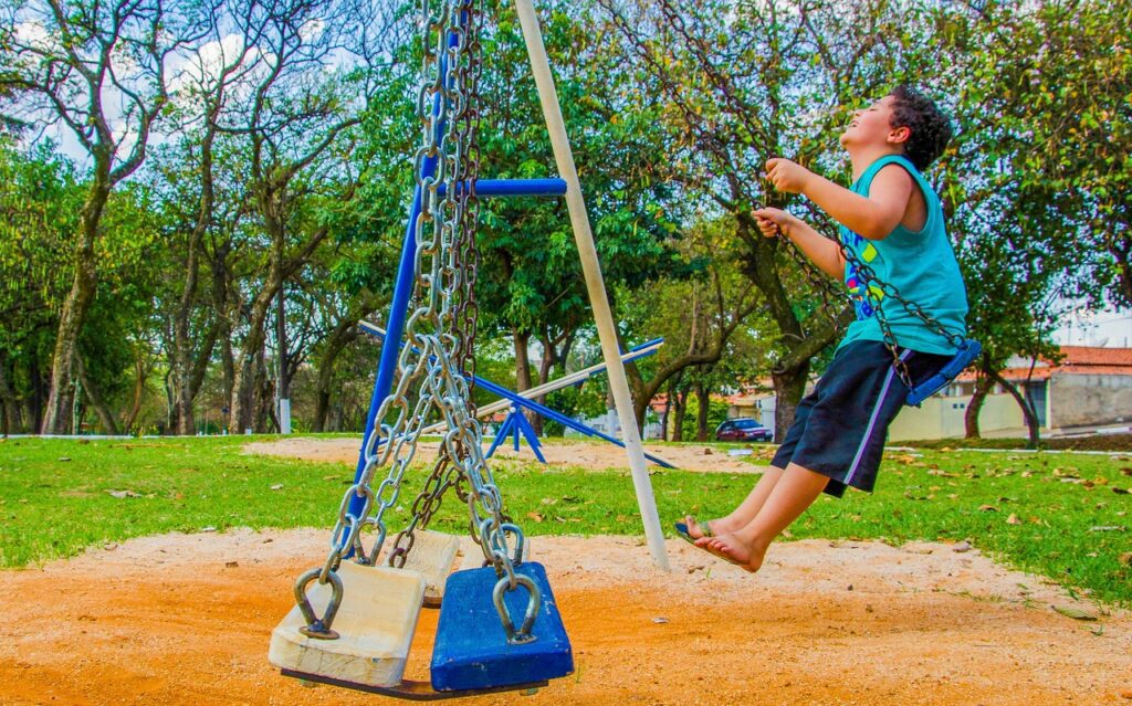 Após abandono da prefeitura, comunidade toma à frente e revitaliza praça em povoado de Tutoia